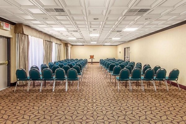 Clarion Inn Columbia Airport image 19
