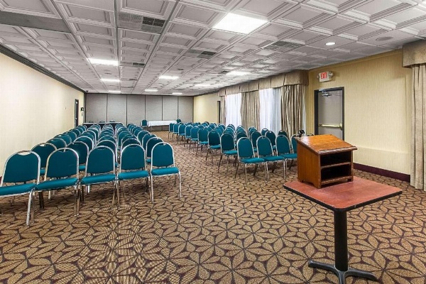 Clarion Inn Columbia Airport image 20