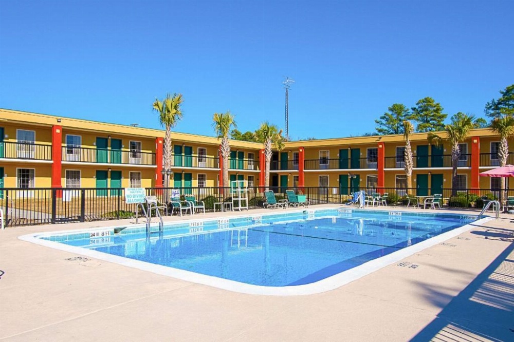 Clarion Inn Columbia Airport